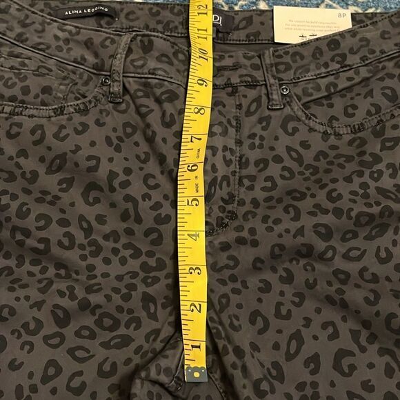 NYDJ Alina Legging Gray Leopard Print Contemporary Casual Animal Print - Picture 7 of 12